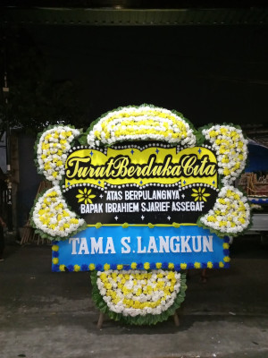 Papan Bunga Duka di Ngipak